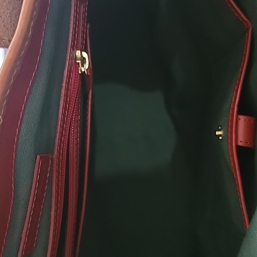 Dooney and Bourke - Picture 4 of 4